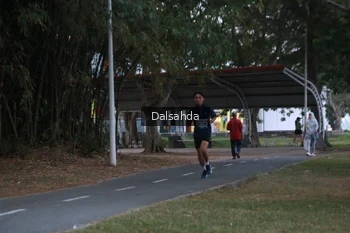 Runner Photo 4324670