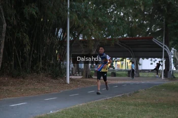 Runner Photo 4324690