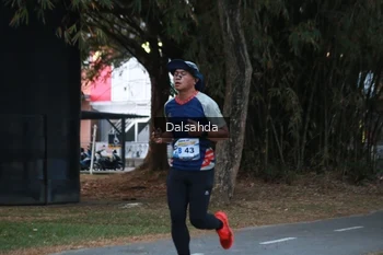 Runner Photo 4324722