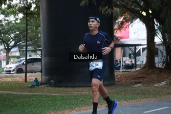 Runner Photo 4324744