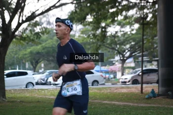 Runner Photo 4324751