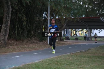 Runner Photo 4324755