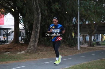 Runner Photo 4324756