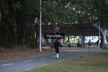 Runner Photo 4324763