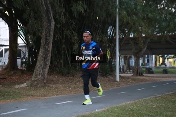 Runner Photo 4324764
