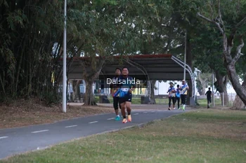 Runner Photo 4324793
