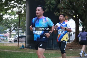 Runner Photo 4324796