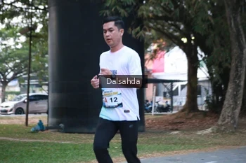 Runner Photo 4324835