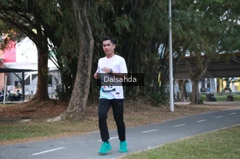 Runner Photo 4324842