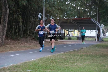 Runner Photo 4324856