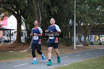 Runner Photo 4324859