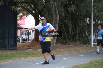 Runner Photo 4324901