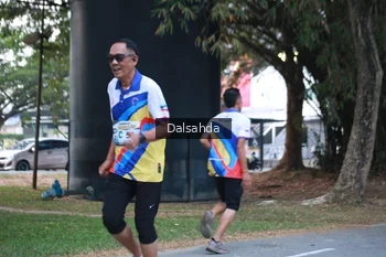 Runner Photo 4324910