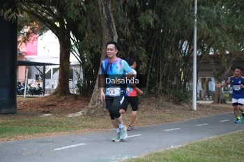 Runner Photo 4324911