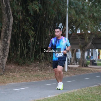 Runner Photo 4324938