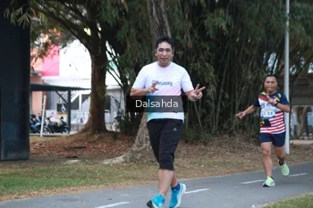 Runner Photo 4324952