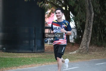 Runner Photo 4324990