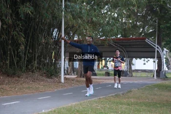 Runner Photo 4324995