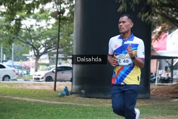 Runner Photo 4325009