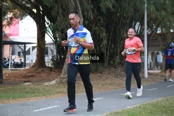 Runner Photo 4325030