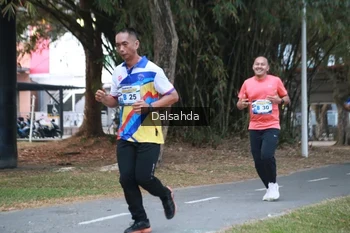 Runner Photo 4325038