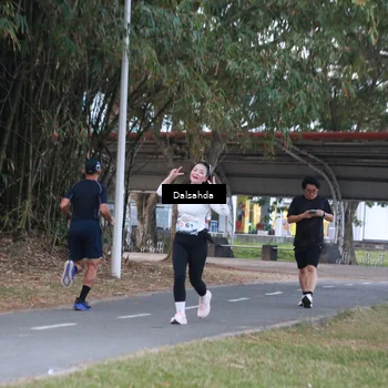 Runner Photo 4325057