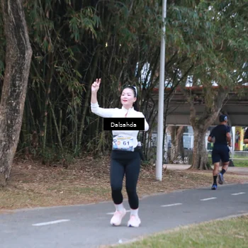 Runner Photo 4325073
