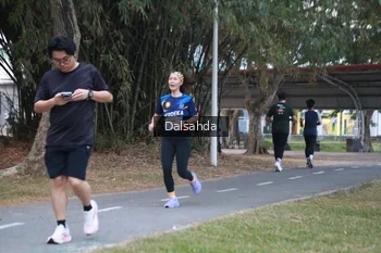 Runner Photo 4325086
