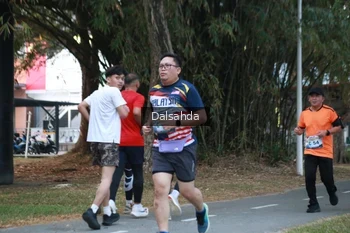 Runner Photo 4325137