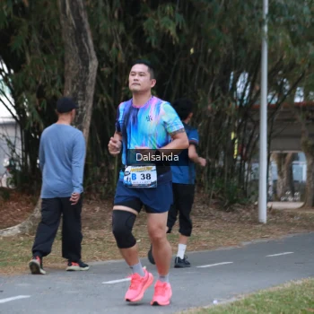 Runner Photo 4325142