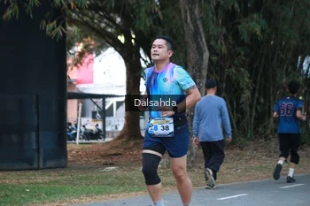 Runner Photo 4325144