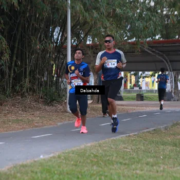 Runner Photo 4325155