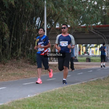 Runner Photo 4325156
