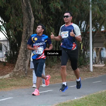 Runner Photo 4325164