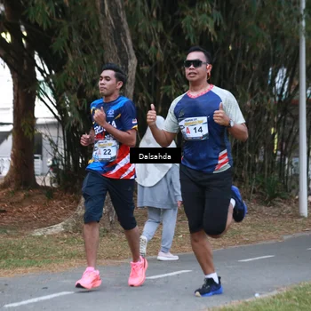 Runner Photo 4325165