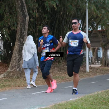 Runner Photo 4325168