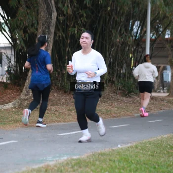 Runner Photo 4325216