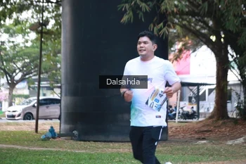 Runner Photo 4325277