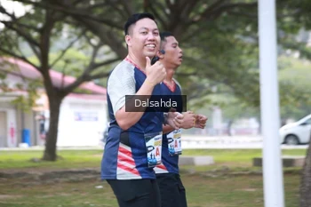 Runner Photo 4325294
