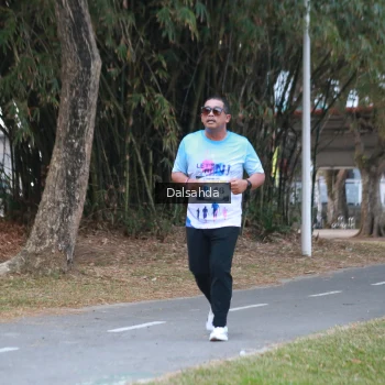 Runner Photo 4325305