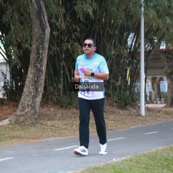 Runner Photo 4325313