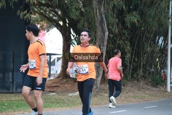 Runner Photo 4325371