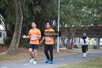Runner Photo 4325385