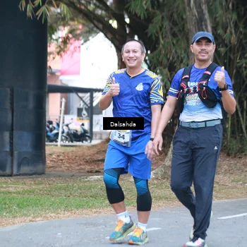 Runner Photo 4325459