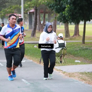 Runner Photo 4325470