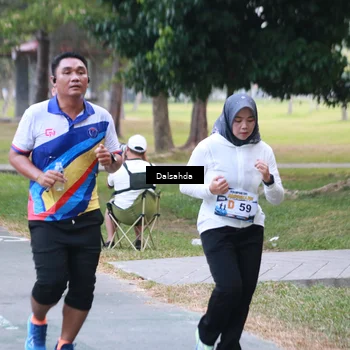 Runner Photo 4325486
