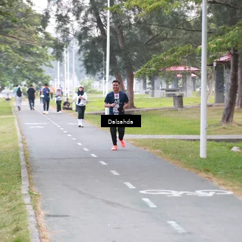 Runner Photo 4325495