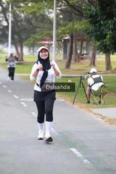 Runner Photo 4325535