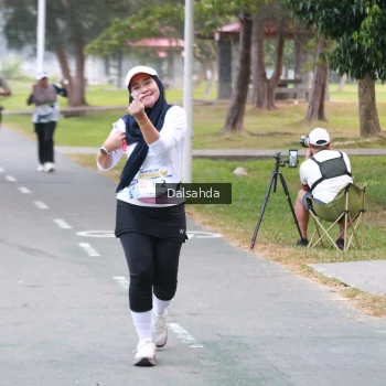 Runner Photo 4325541