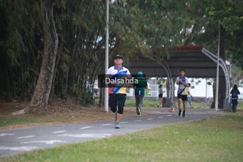 Runner Photo 4325568